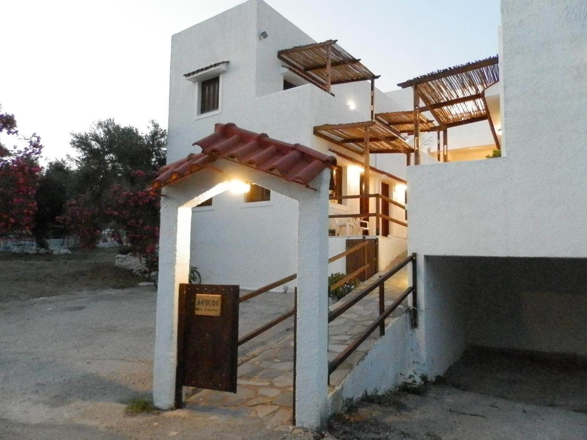Aeolos Hotel Apartments Gythio Exterior photo