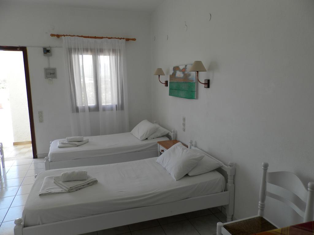Aeolos Hotel Apartments Gythio Exterior photo