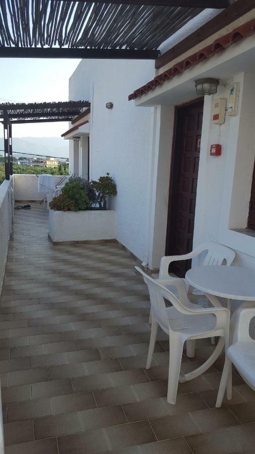 Aeolos Hotel Apartments Gythio Exterior photo