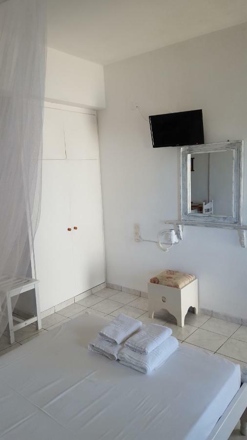 Aeolos Hotel Apartments Gythio Exterior photo