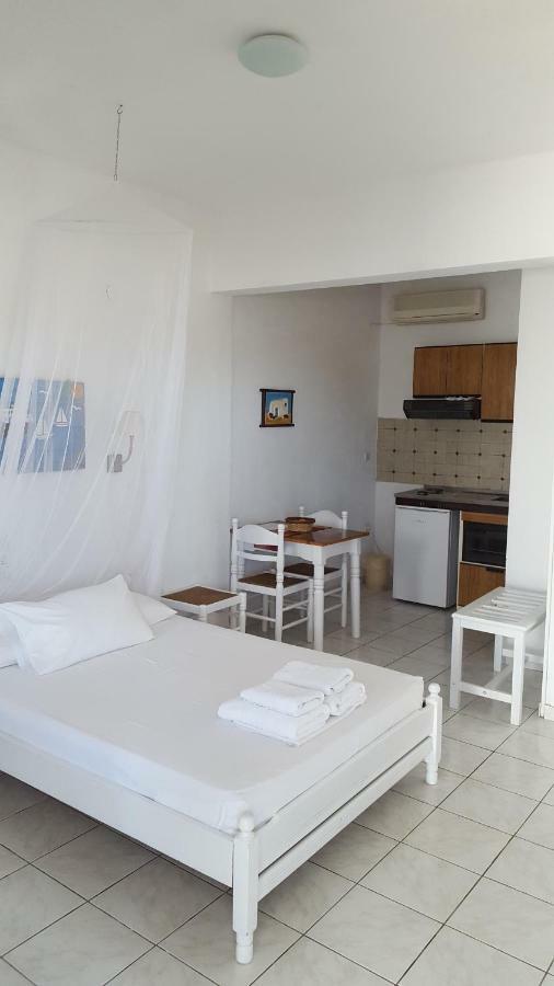 Aeolos Hotel Apartments Gythio Exterior photo